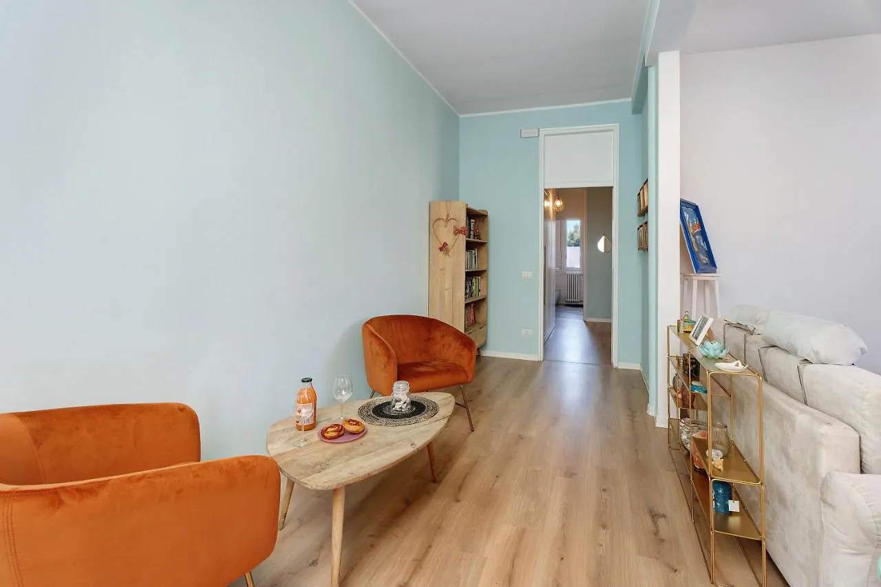 Casa Centro Laveno Mombello 0*, لافينو-مومبيلو
